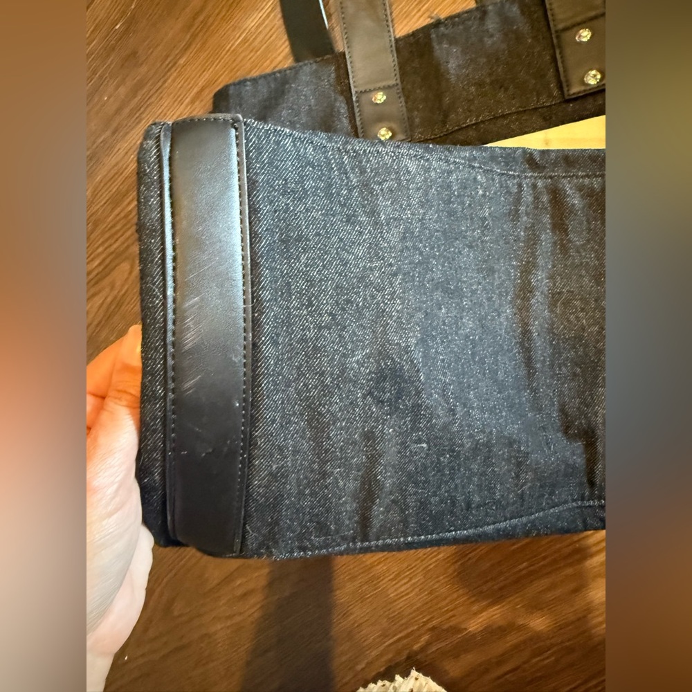 True Religion Tote Bag - Picture 4 of 7